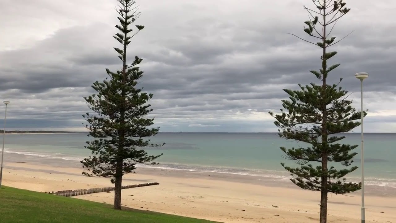 Torquay Front Beach