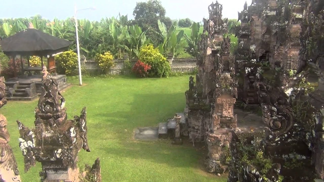Pura Beji temple (northern Bali)