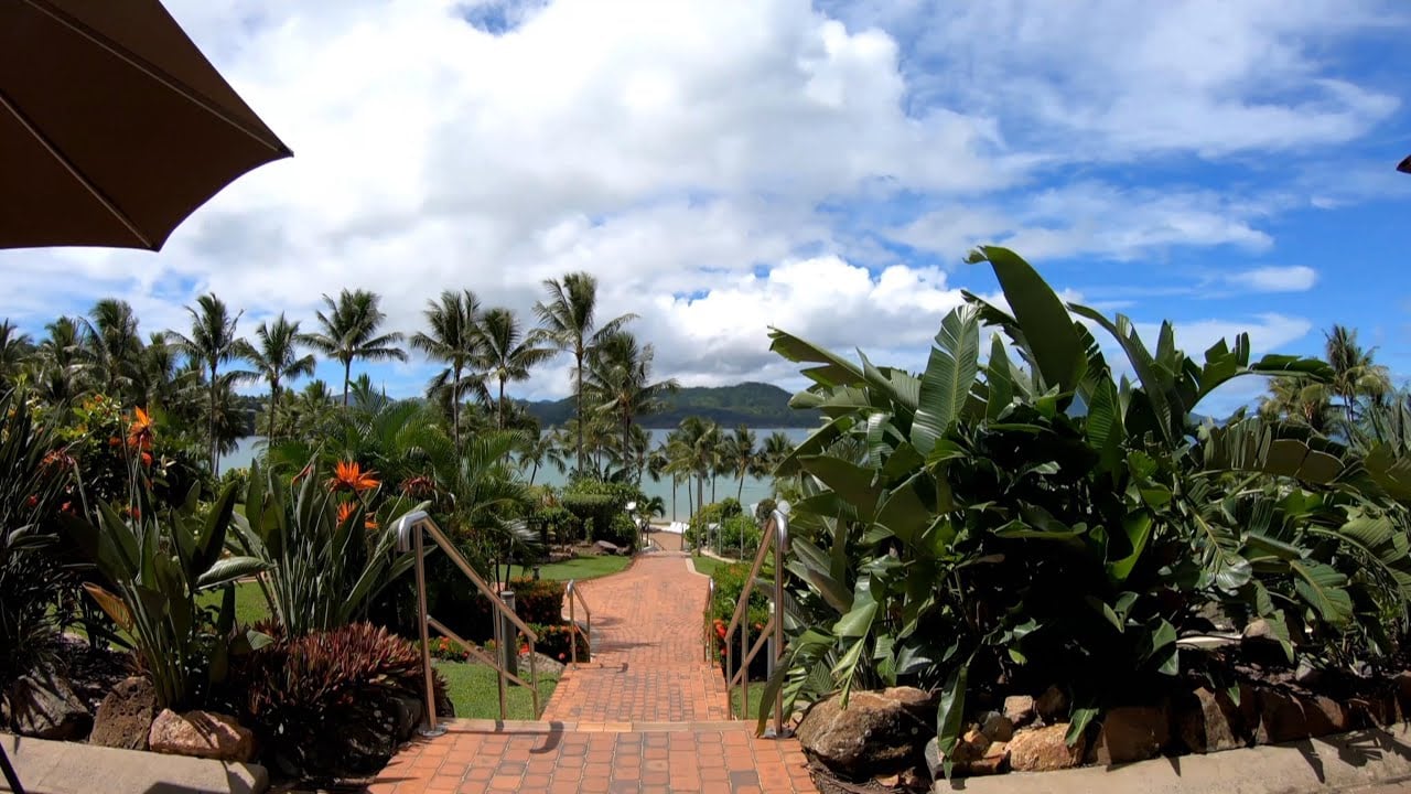 AUSTRALIA, QUEENSLAND,  WHITSUNDAYS, HAMILTON ISLAND, Catseye Beach