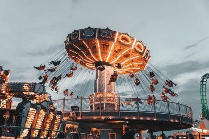 merry go round ride