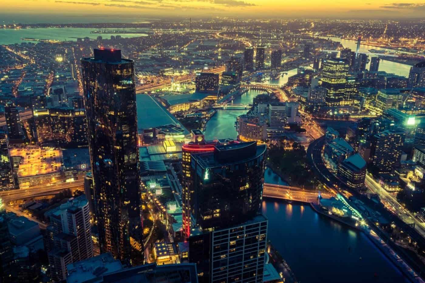 Enjoy 360° Views of Melbourne from the Melbourne Skydeck!