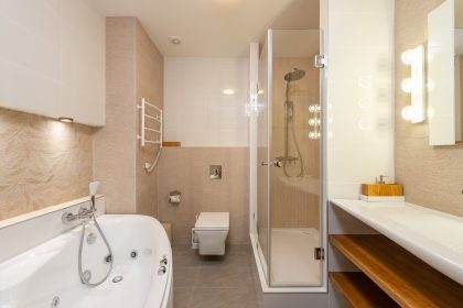 how to choose bathroom tiles