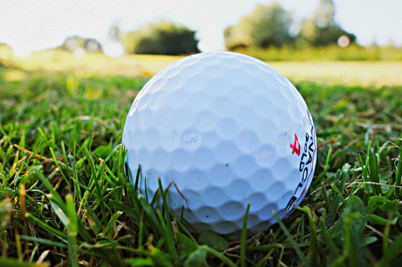How To Choose a Golf Ball? – A Complete Guide
