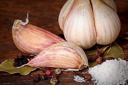 how much are garlic cloves