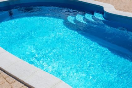 how to clean pool glass